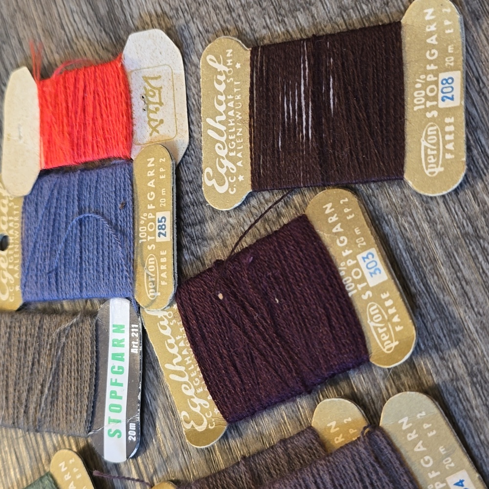 Vintage Darning Thread - Picture 6 of 6